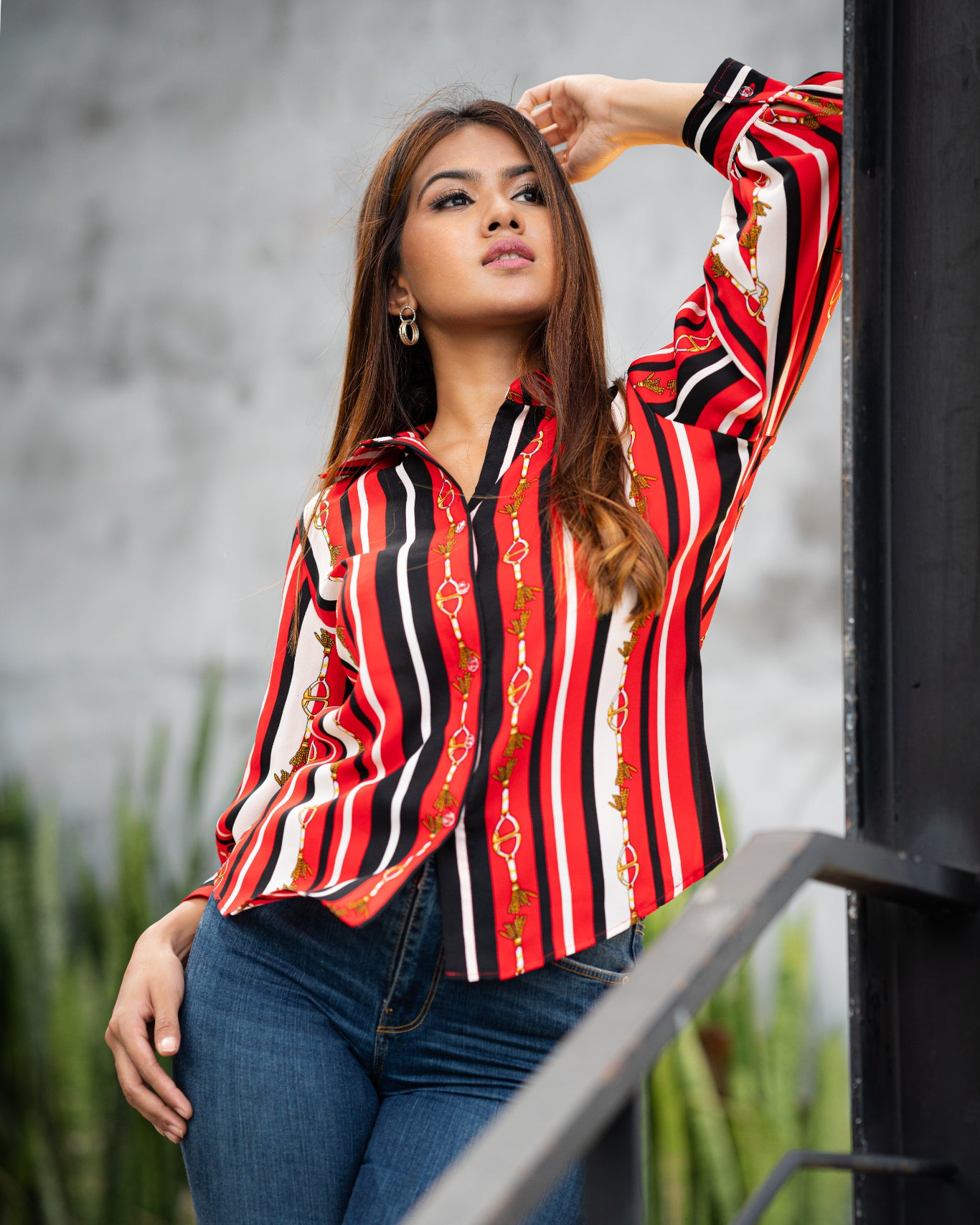 Printed Collar Button Detailed Top