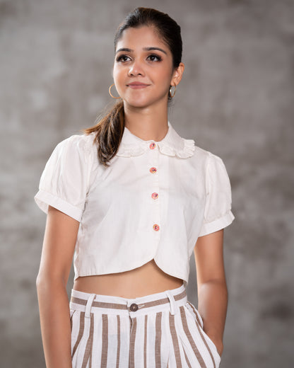 Ruffle-collared Button Detail Crop Top