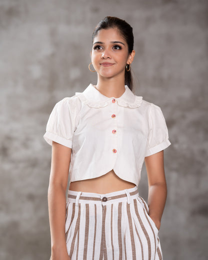 Ruffle-collared Button Detail Crop Top